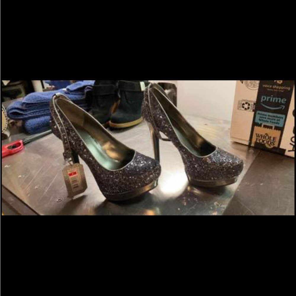High Heels with Hardy Glitter
